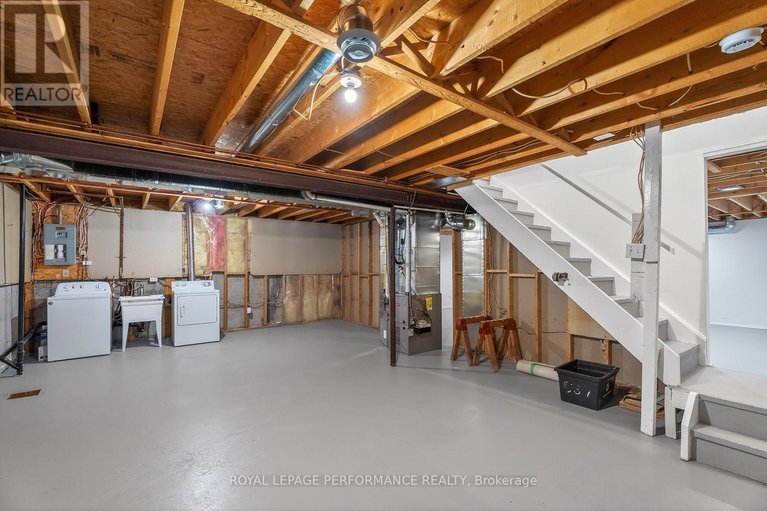 29153691/1032-lawrence-street/town-of-rockland/clarence-rockland/ontario/K4K1N1_22