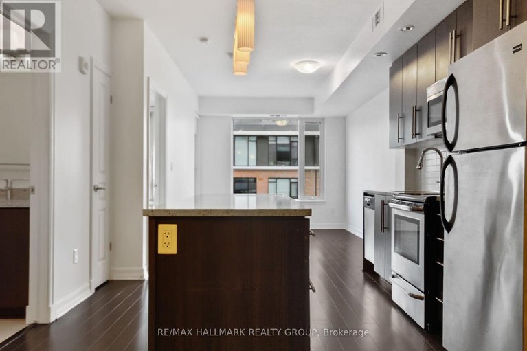 29513773/814-238-besserer-street/sandy-hill/ottawa/ontario/K1N6B1_11