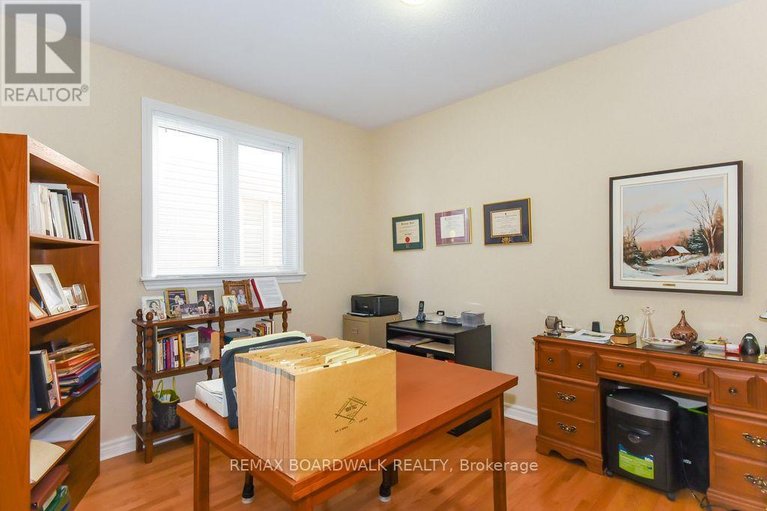 29665089/1861-mickelberry-crescent/notting-hillsummerside/ottawa/ontario/K4A0P2_23