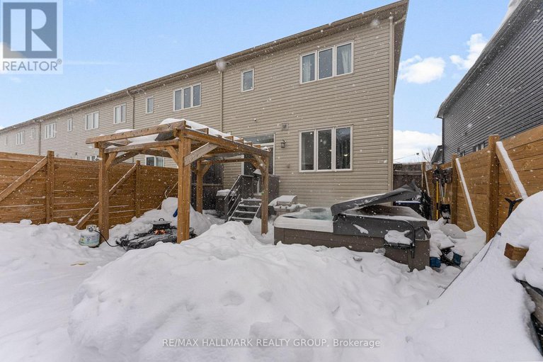 29359977/940-kilbirnie-drive/half-moon-bay/ottawa/ontario/K2J6G2_32