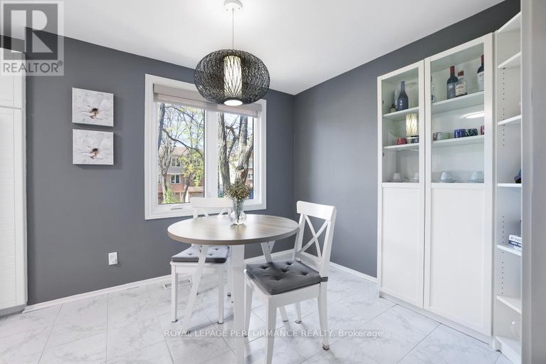 28992584/21-arbordale-crescent/centrepointe/ottawa/ontario/K2G5C7_20