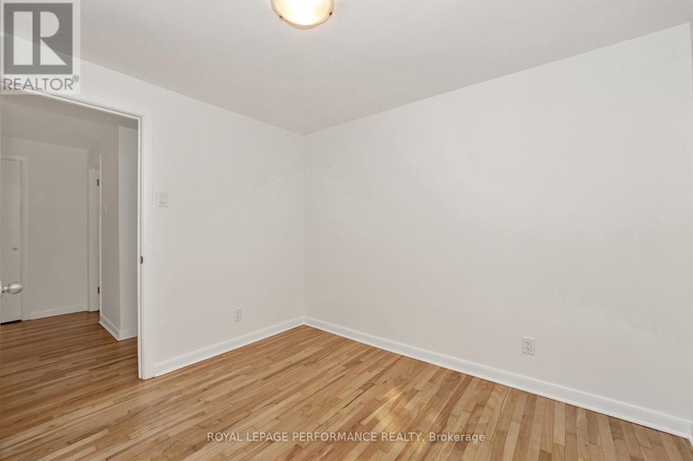 28502745/622-borthwick-avenue/castle-heightsrideau-high/ottawa/ontario/K1K2L9_26
