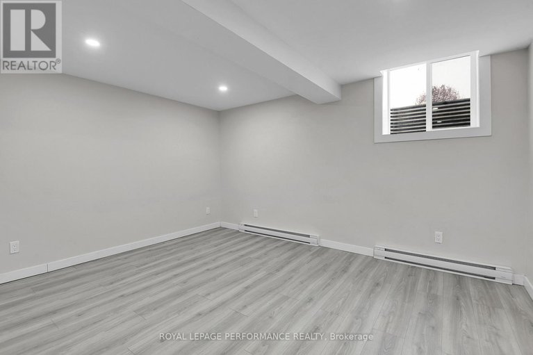 29213951/1646-sunview-drive/orleanssunridge/ottawa/ontario/K1C5C5_24