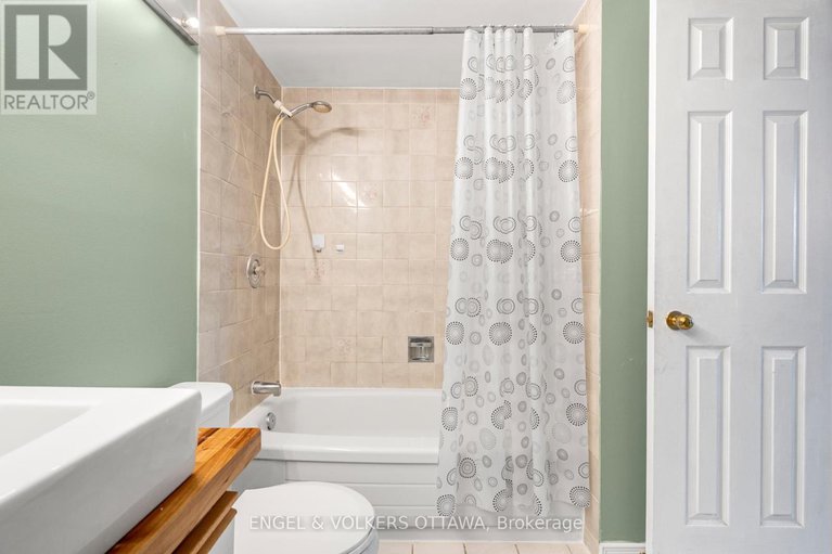 28776813/b-183-cumberland-street/lower-townbyward-market/ottawa/ontario/K1N7H2_34