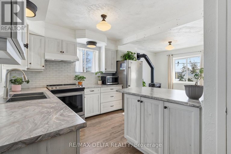 29279600/877-lacroix-road/clarencerockland-twp/clarence-rockland/ontario/K0A2A0_12