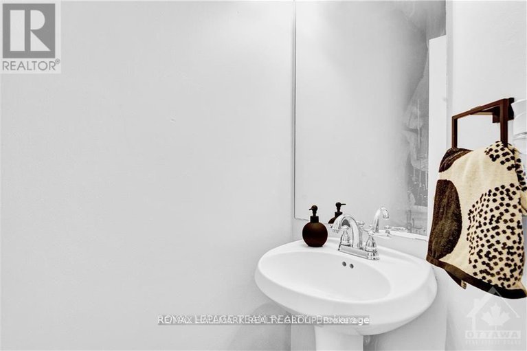 29075967/133-woodpark-way/longfields/ottawa/ontario/K2J4C7_17