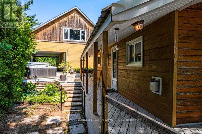 28308474/193-pretties-island-road/drummond-n-elmsley-drummond-twp/drummondnorth-elmsley/ontario/K7C4K8_26