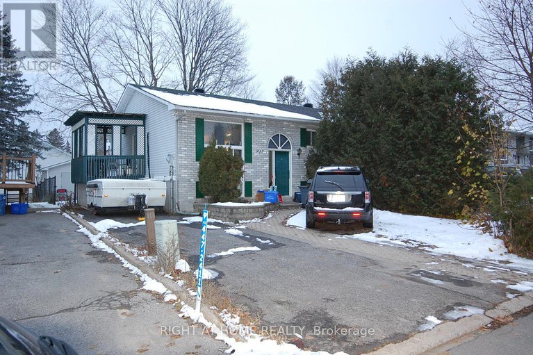 29137685/937-morris-street/town-of-rockland/clarence-rockland/ontario/K4K1N1_1