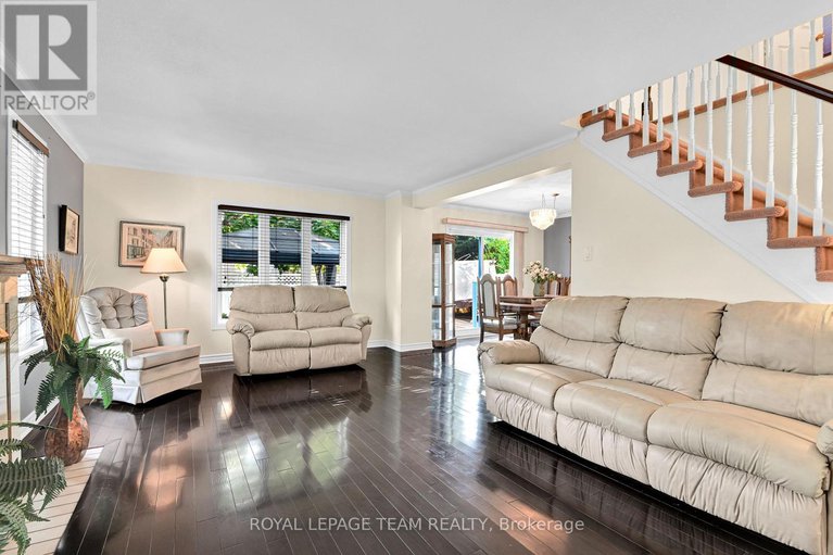 29366735/310-mceachern-crescent/bilberry-creekqueenswood-heights/ottawa/ontario/K1E3K2_13