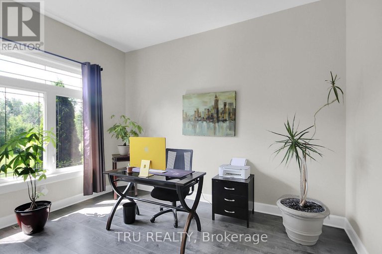 28474227/7909-parkway-road/osgoode-twp-north-of-reg-rd-6/ottawa/ontario/K0A2P0_22