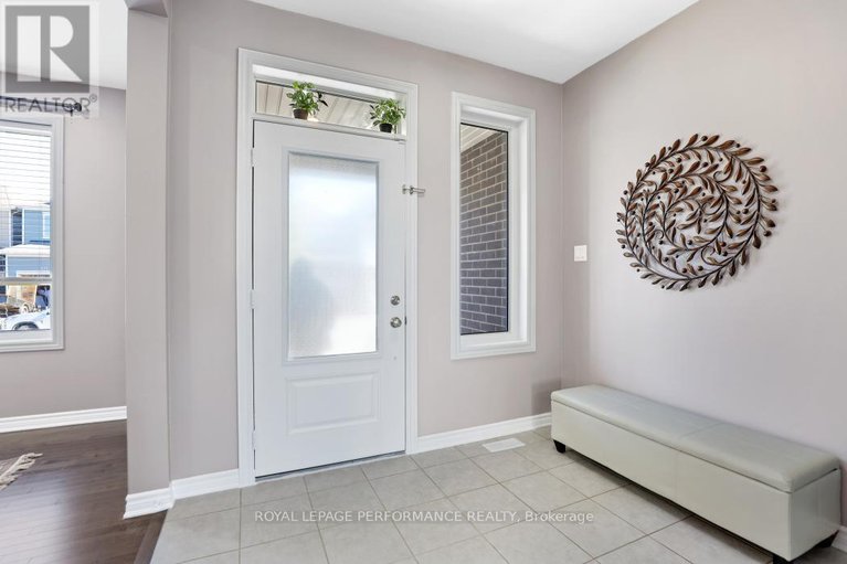 29049398/336-lamarche-avenue/orleans-village/ottawa/ontario/K1C1T1_5