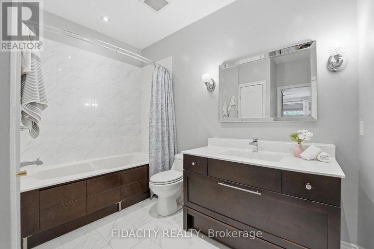 29673892/31-sable-run-drive/stittsville-central/ottawa/ontario/K2S1W8_23