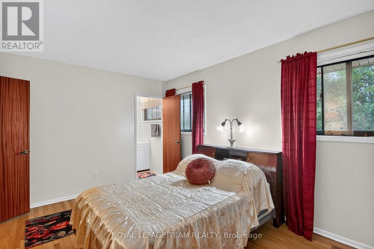 28978666/46-quinpool-crescent/arbeatha-park/ottawa/ontario/K2H6J1_15
