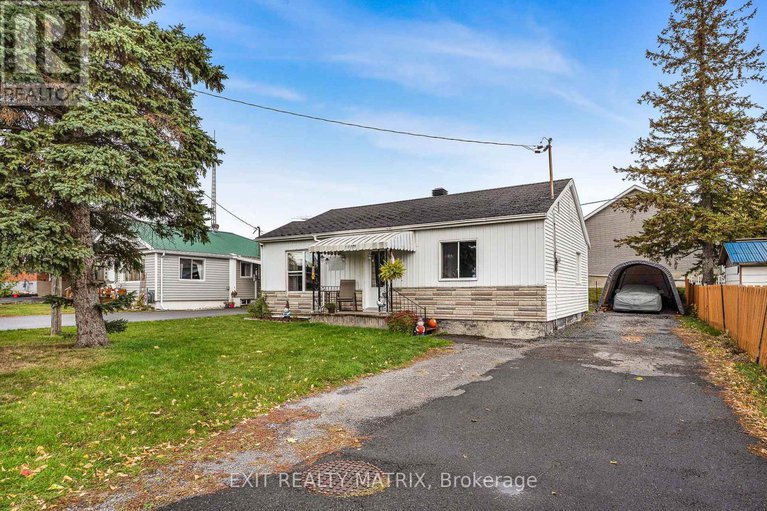 29015888/17-victoria-street-w/alexandria/north-glengarry/ontario/K0C1A0_1