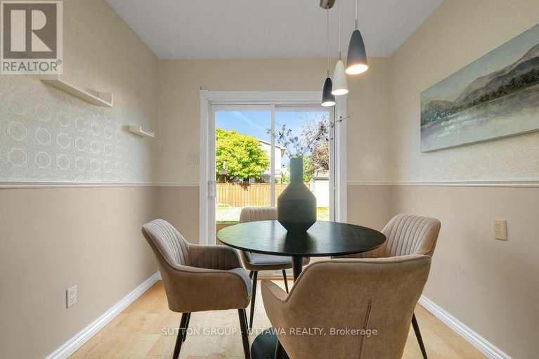 28649208/1677-bottriell-way-n/fallingbrookpineridge/ottawa/ontario/K4A1W1_20