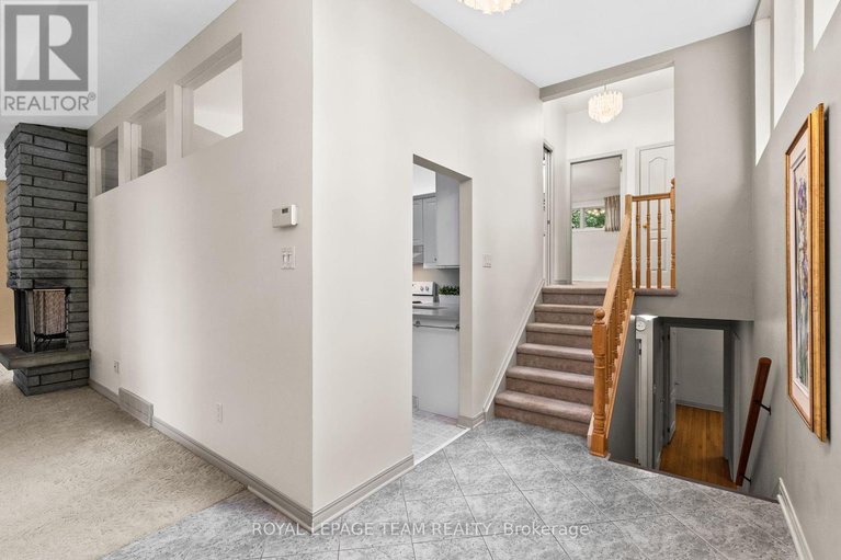28660553/1952-fairbanks-avenue/alta-vistafaircrest-heights/ottawa/ontario/K1H5Y4_5
