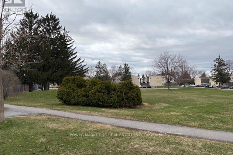 28237111/49-135-salter-crescent/beaverbrook/ottawa/ontario/K2K1Y8_2