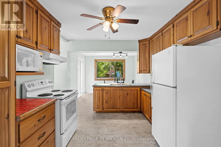 28651441/334-queen-mary-street/overbrookcastle-heights/ottawa/ontario/K1K1W9_11