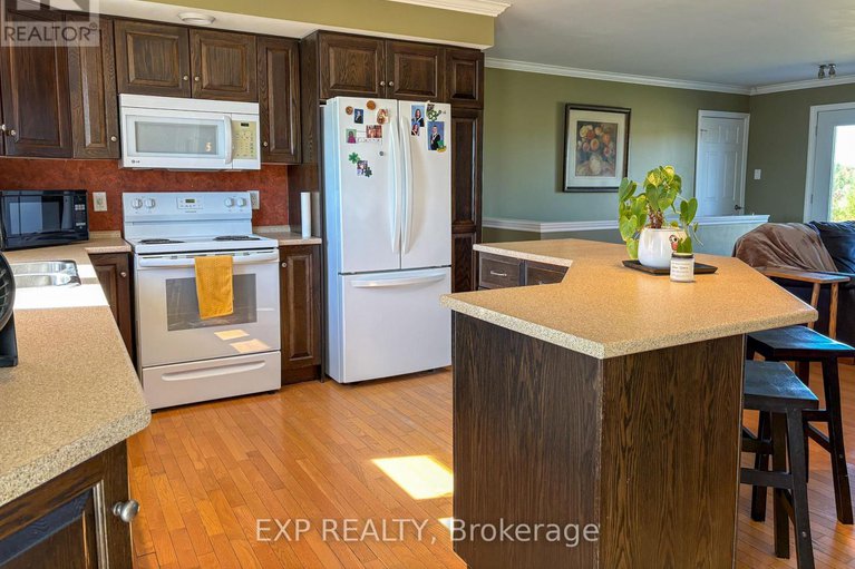 28937021/575-braeloch-road-road/mcnabbraeside-twps/mcnabbraeside/ontario/K7V1P8_6