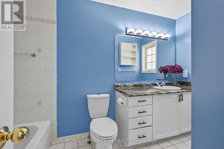 29659278/227-twyford-street/hunt-club/ottawa/ontario/K1V0V9_22