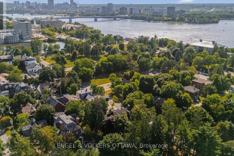 29649228/71-thomas-street/new-edinburgh/ottawa/ontario/K1M1M7_49