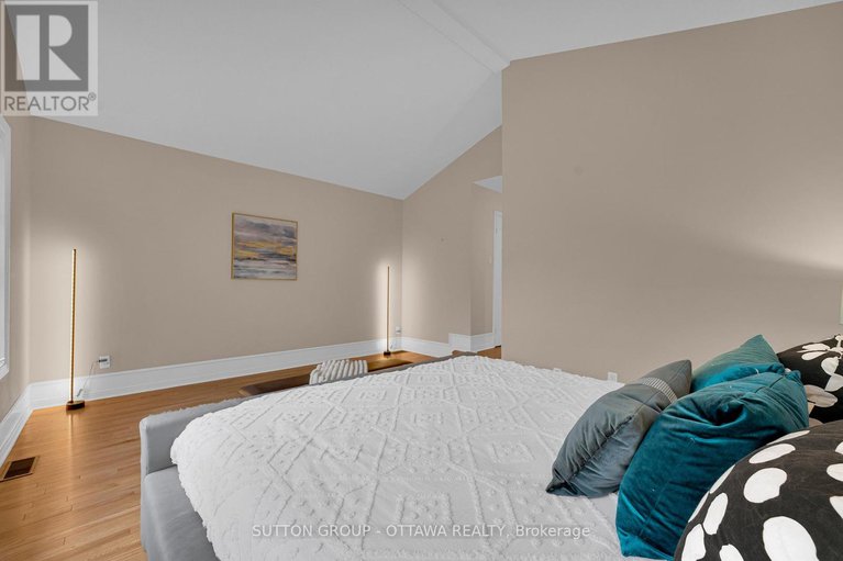 28625927/8-dunn-street/beaverbrook/ottawa/ontario/K2K3J8_24