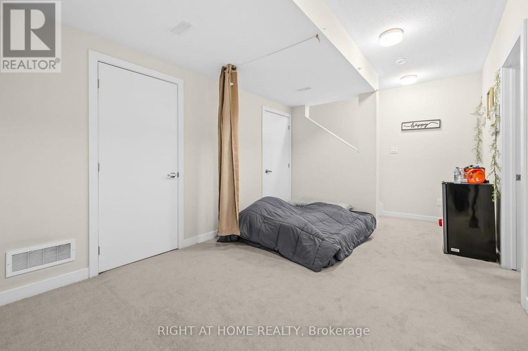 29674085/209-speckled-alder-row/half-moon-bay/ottawa/ontario/K2J7G8_20