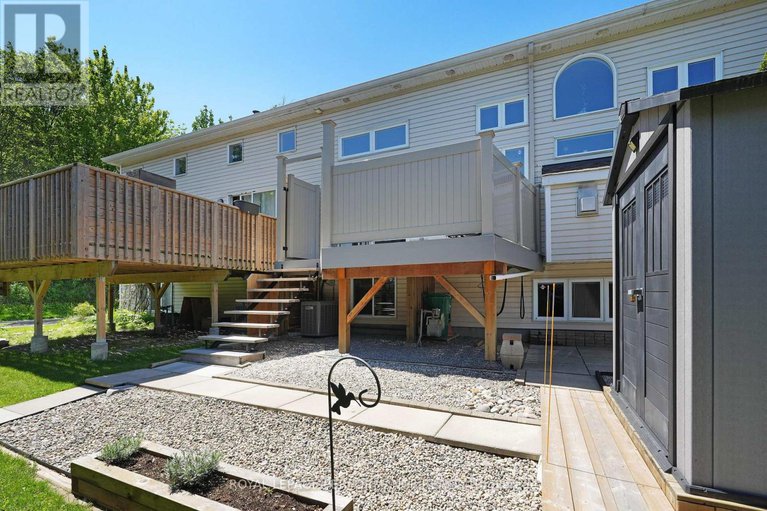 28567960/9-maple-park-private/upper-hunt-club/ottawa/ontario/K1T4A6_32