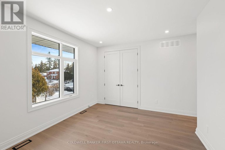 29286685/93-lotta-avenue/meadowlandsst-claire-gardens/ottawa/ontario/K2G2B8_36