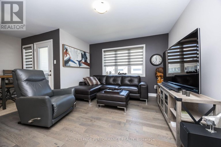 28700474/816-bascule-place/btwn-franktown-rd-fallowfield-rd/ottawa/ontario/K0A2Z0_22