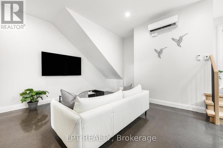 28352170/322-perrier-avenue/vanier/ottawa/ontario/K1L5C7_39