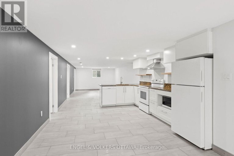 28294344/70-varley-drive/beaverbrook/ottawa/ontario/K2K1H2_35