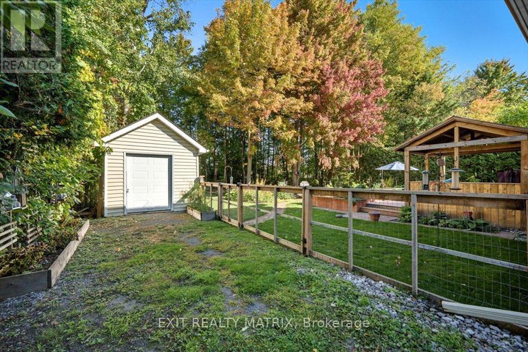 28933679/159-dunlop-crescent/village-of-russell/russell/ontario/K4R1B3_36
