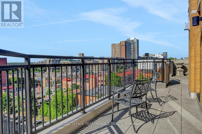 28544593/ph2-260-besserer-street/sandy-hill/ottawa/ontario/K1N1J3_19