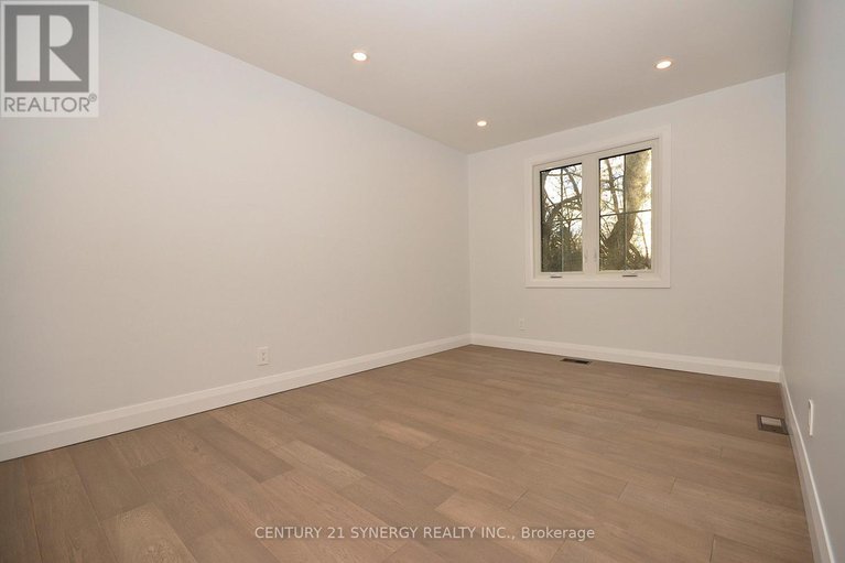 29094498/26-660-hochelaga-street/carson-meadows/ottawa/ontario/K1K2E9_36