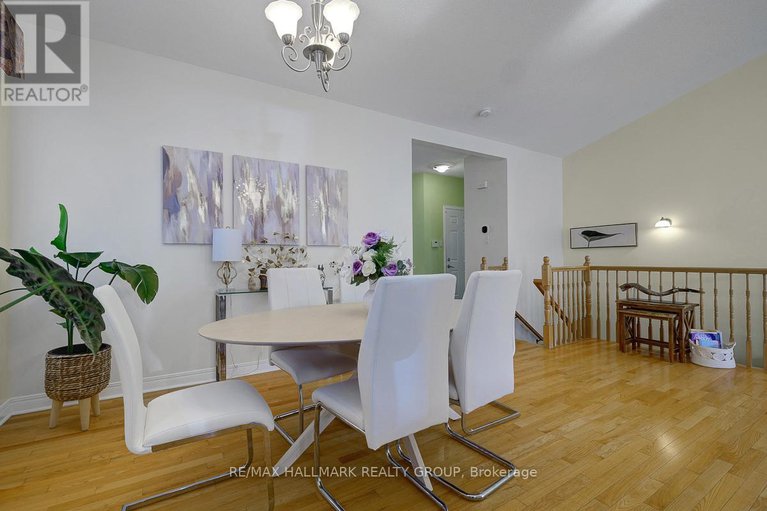 28232415/46-chapelier-private/queenswood-heights-south/ottawa/ontario/K1E3Y1_13