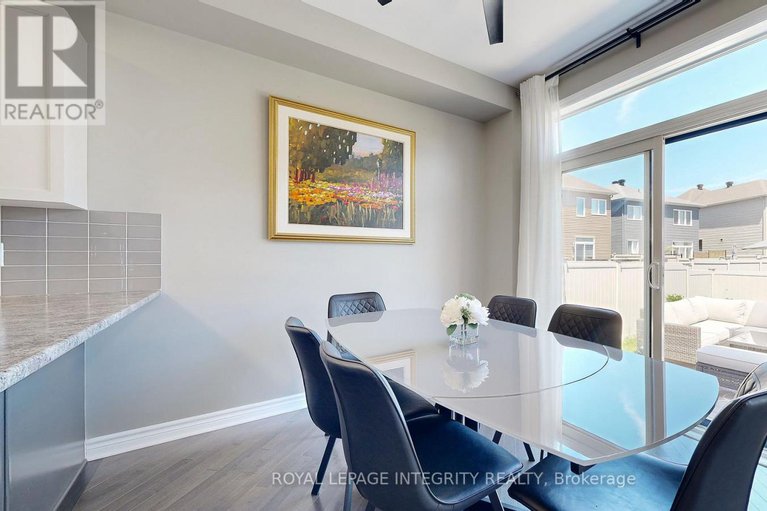28545914/108-pin-cherry-grove/mer-bleuebradley-estatesanderson-park/ottawa/ontario/K1W0J5_14