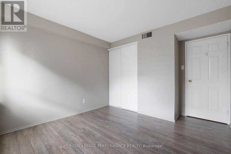 28302489/1701-470-laurier-avenue-w/ottawa-centre/ottawa/ontario/K1R7W9_15