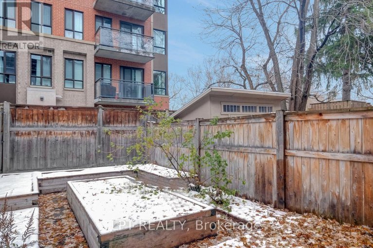 29140235/327-st-andrew-street/lower-town/ottawa/ontario/K1N5G9_41