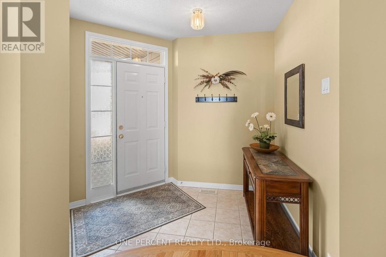 29586149/2113-hallendale-street/springridgeeast-village/ottawa/ontario/K4A4S1_3