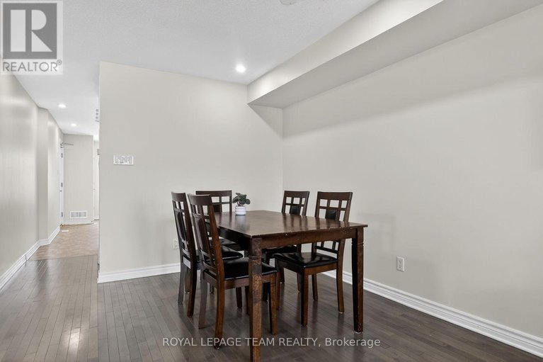 29578394/627b-chapman-mills-drive/strandherd/ottawa/ontario/K2J5T1_14