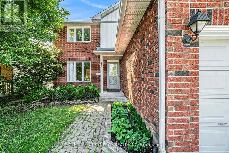28579291/666-mathieu-way/fallingbrookpineridge/ottawa/ontario/K4A2R4_4