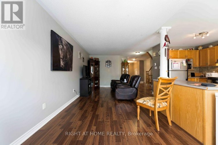 29392992/6254-sablewood-place/chapel-hill/ottawa/ontario/K1C7M5_12