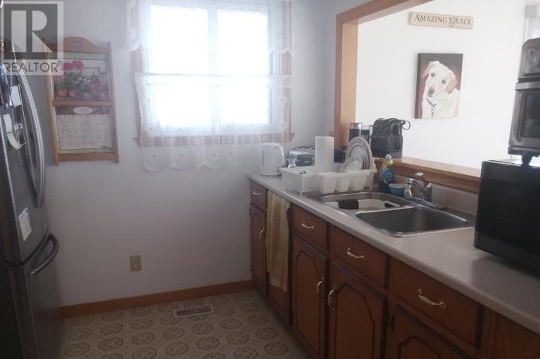 28877485/6803-st-louis-point-road-s/south-glengarry-charlottenburgh-twp/south-glengarry/ontario/K0C2E0_22