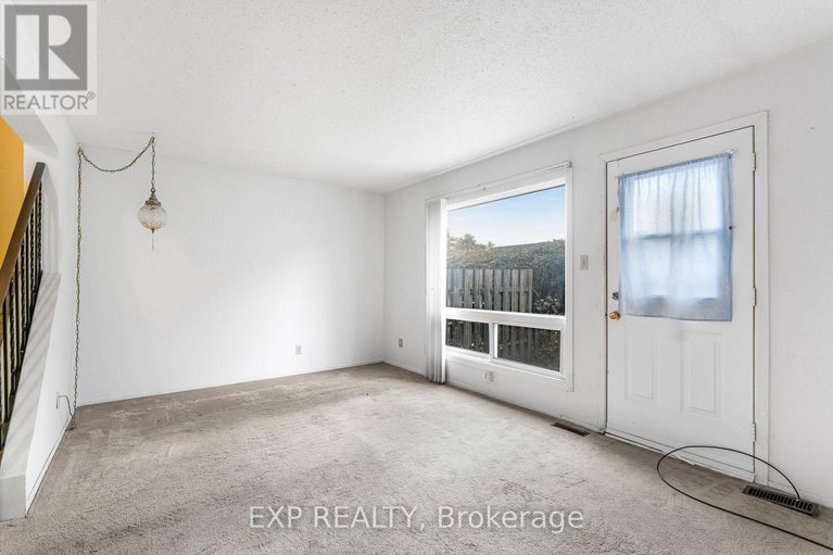 29125286/48-2276-orient-park-drive/blackburn-hamlet-south/ottawa/ontario/K1B4Z7_8