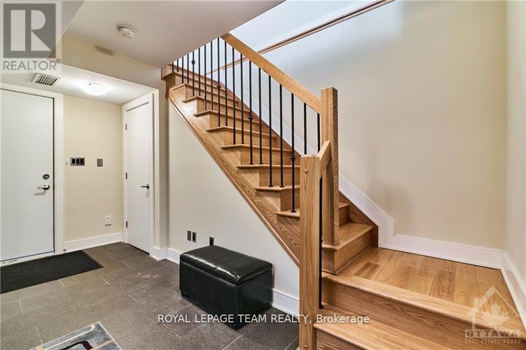 29679100/10-800-melwood-avenue/mckellar-heightsglabar-park/ottawa/ontario/K2A3C3_26