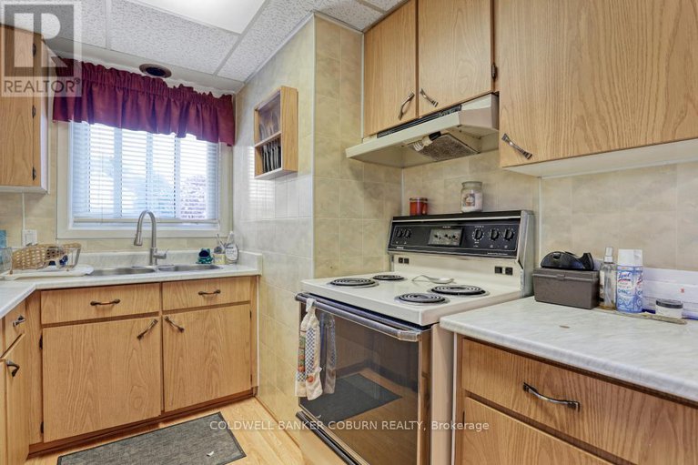 28344118/65-fifth-street/morrisburg/south-dundas/ontario/K0C1X0_16