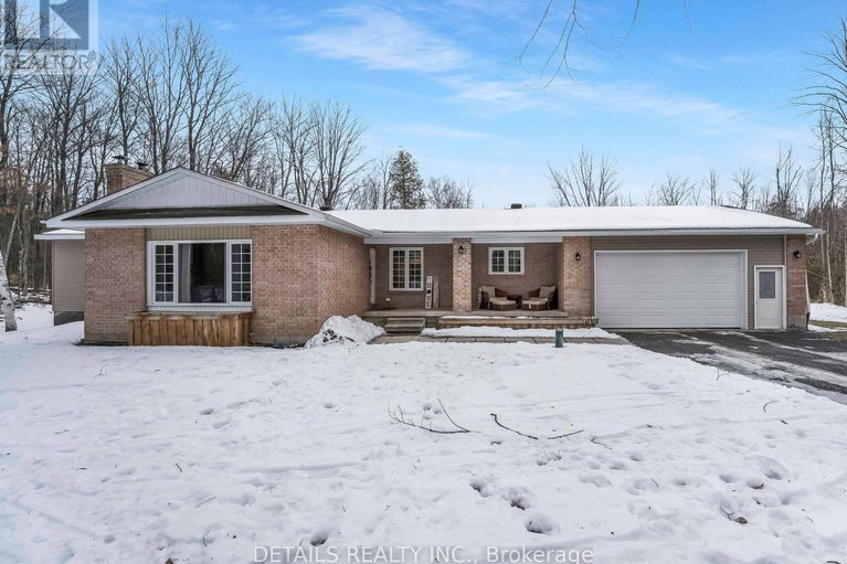 29248958/387-campbell-side-road/pakenham/mississippi-mills/ontario/K0A3L0_1