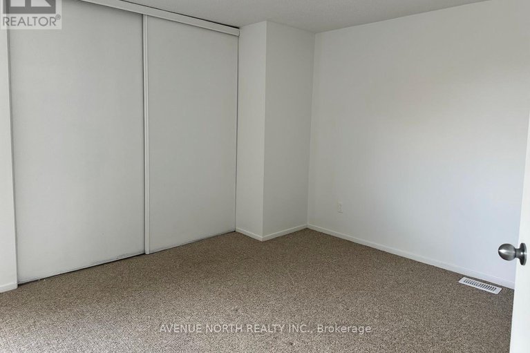 29078377/65-1787-dondale-street/pineview/ottawa/ontario/K1B5H9_21