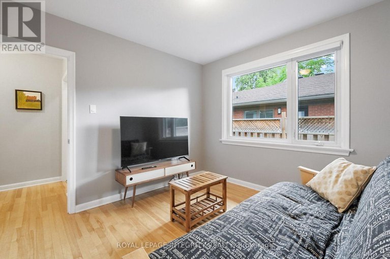 28810538/840-cork-street/elmvale-acres/ottawa/ontario/K1G1Y2_25